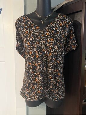 Flower & Feather Black Floral Button-Front Women's Top 3XL